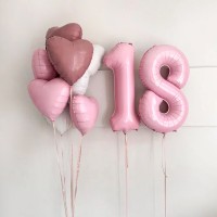 Композиция из воздушных шаров на 18 лет "Розовое сияние"