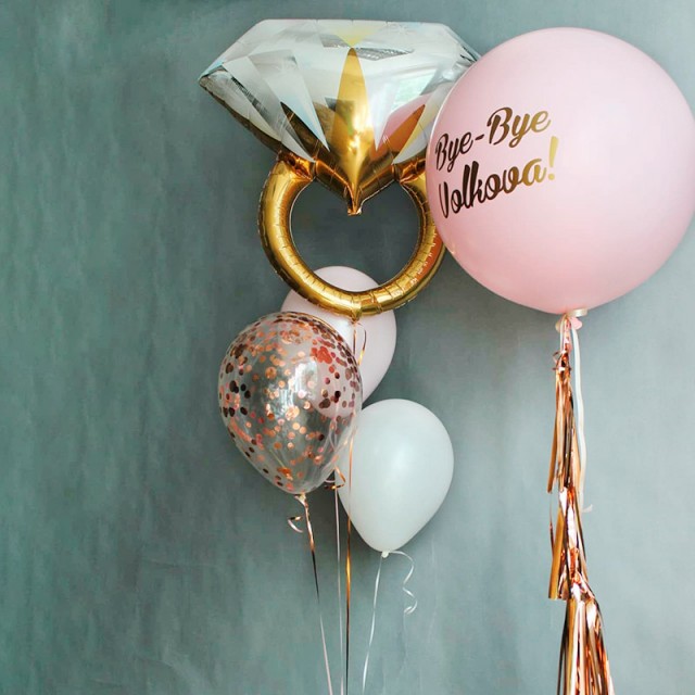 Воздушный шар гелиевый большой розового цвета на девичник "Колечко"