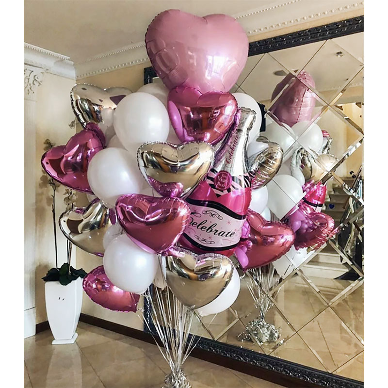 Композиции из шаров с гелием розового цвета с сердцами
