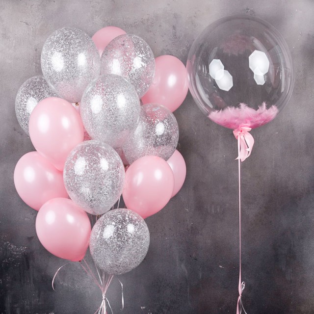 Воздушный шар с перьями светло розового цвета Очарование